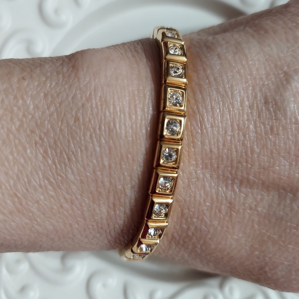 Nolan Miller Polished Gold/Faceted Cut Crystal Square Shape Stretch Br…
